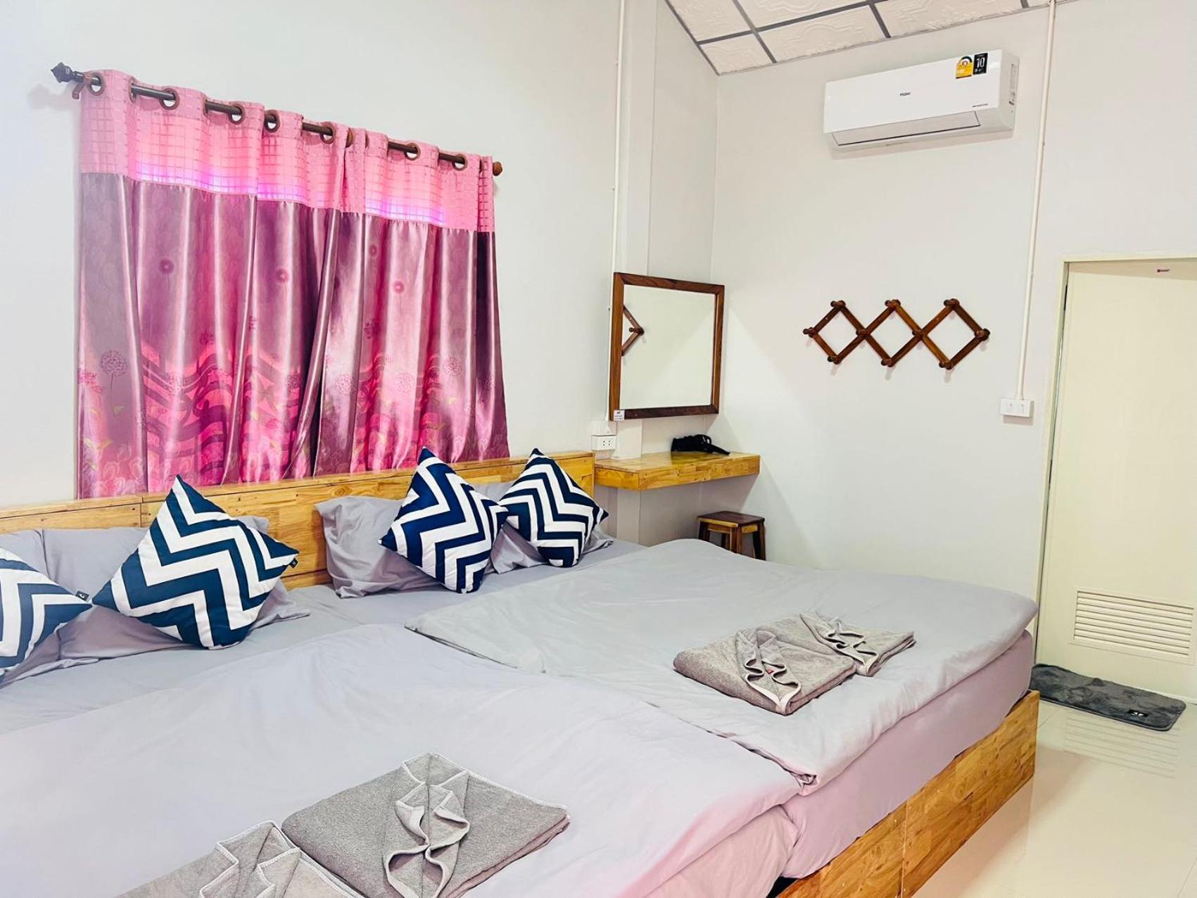 Lungwang Guest House Ban Rak Thai Bagian luar foto
