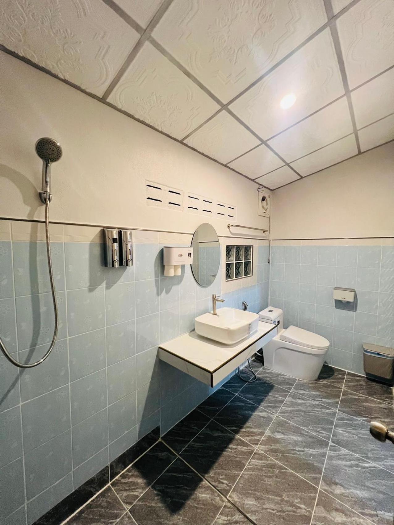 Lungwang Guest House Ban Rak Thai Bagian luar foto